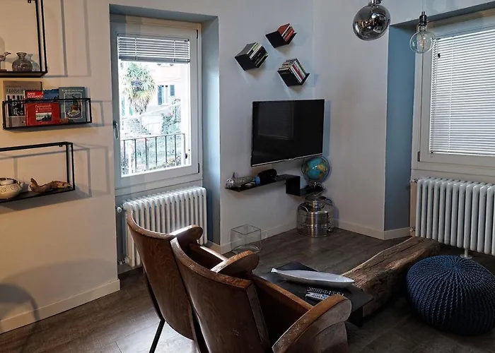 Light Blue Aria Argegno