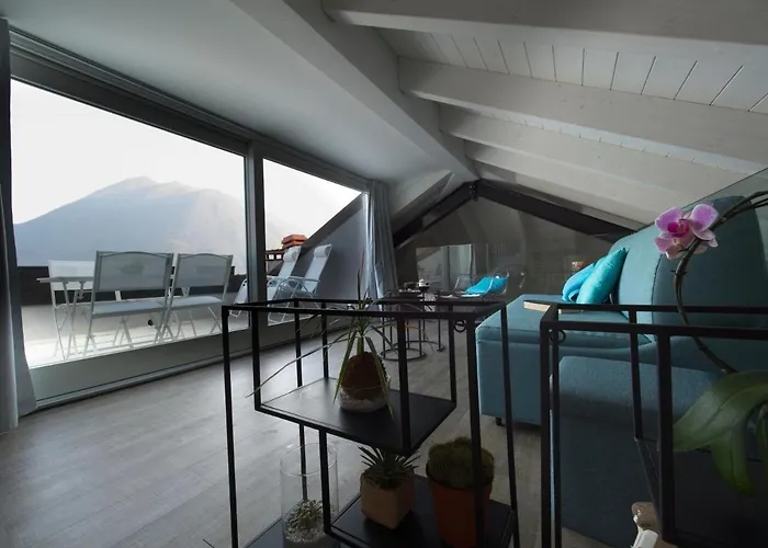 Light Blue Aria * Argegno